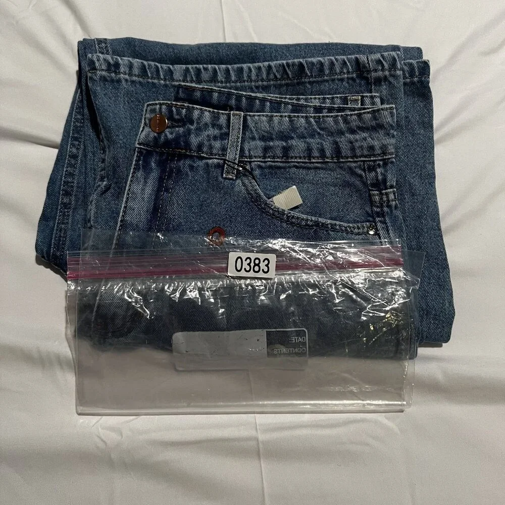 BlueSteel Jeanswear Embroidered Jeans Multicolor Accents Size 42 or 31 waist Den - Picture 8 of 9